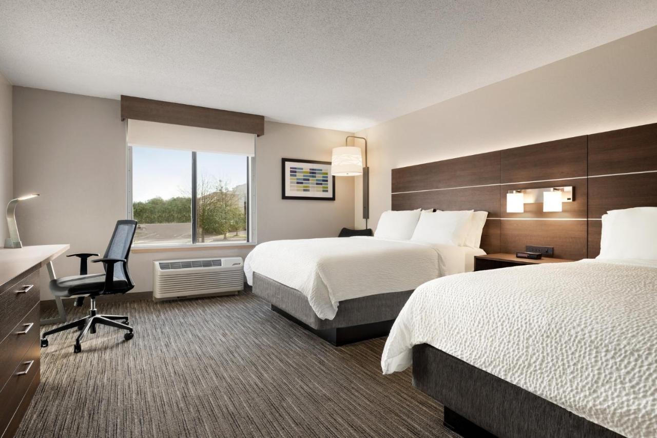 Holiday Inn Express Hotel & Suites Anniston/Oxford By Ihg Exterior foto