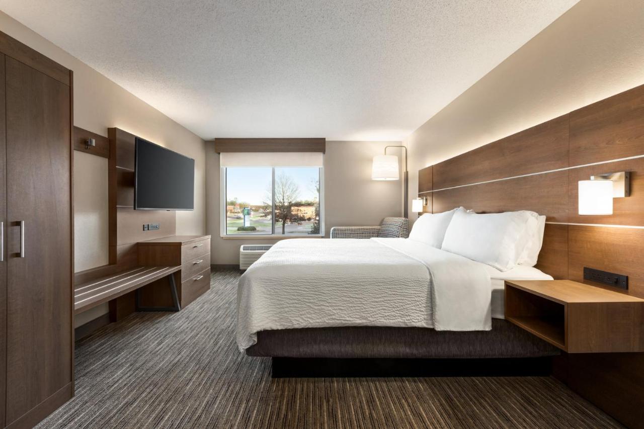 Holiday Inn Express Hotel & Suites Anniston/Oxford By Ihg Exterior foto