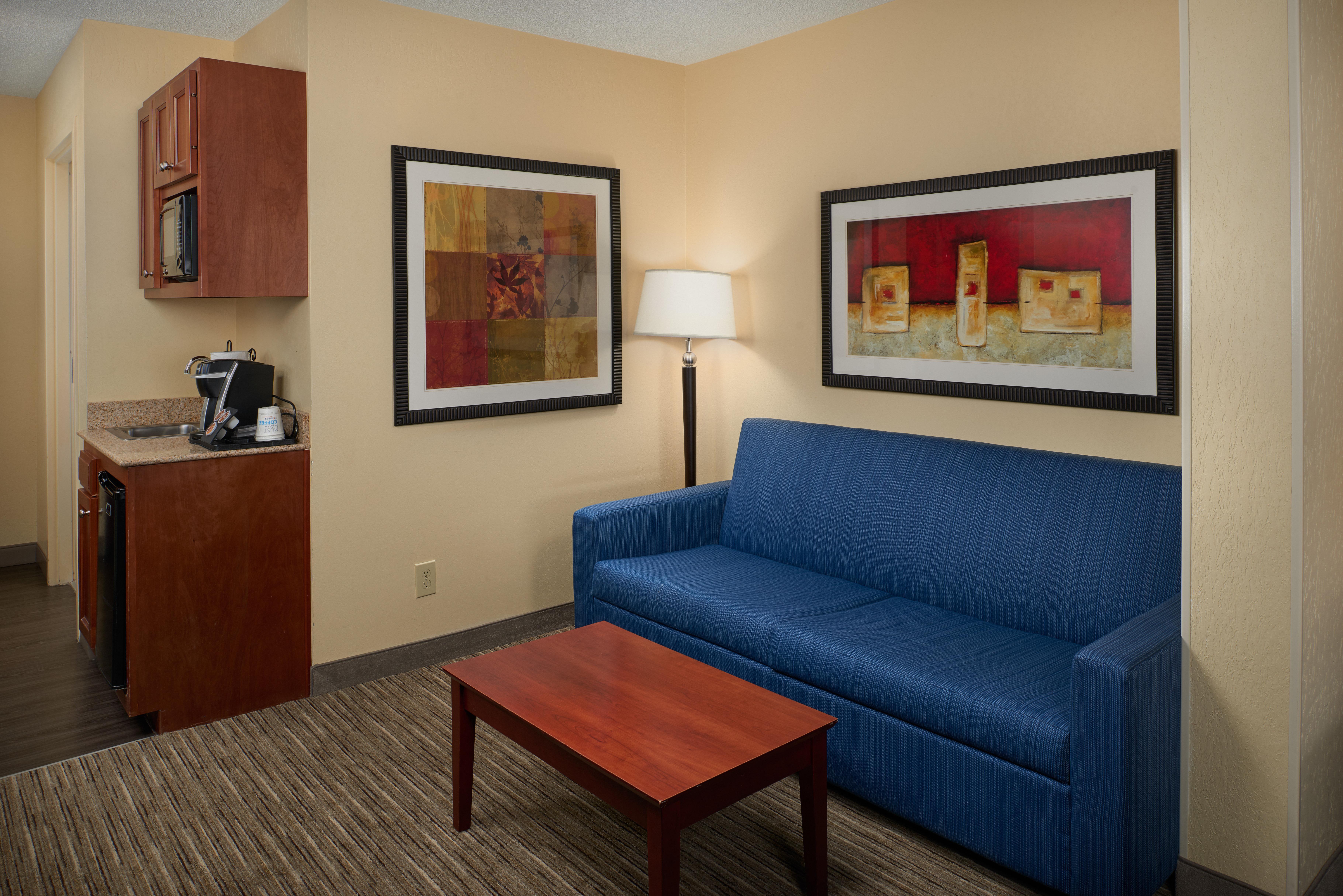 Holiday Inn Express Hotel & Suites Anniston/Oxford By Ihg Exterior foto