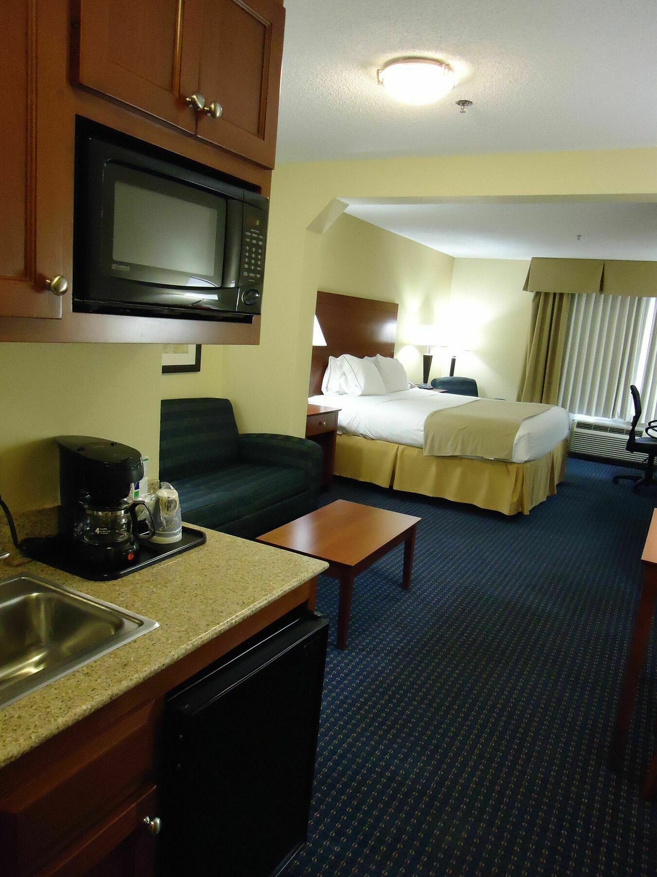 Holiday Inn Express Hotel & Suites Anniston/Oxford By Ihg Exterior foto