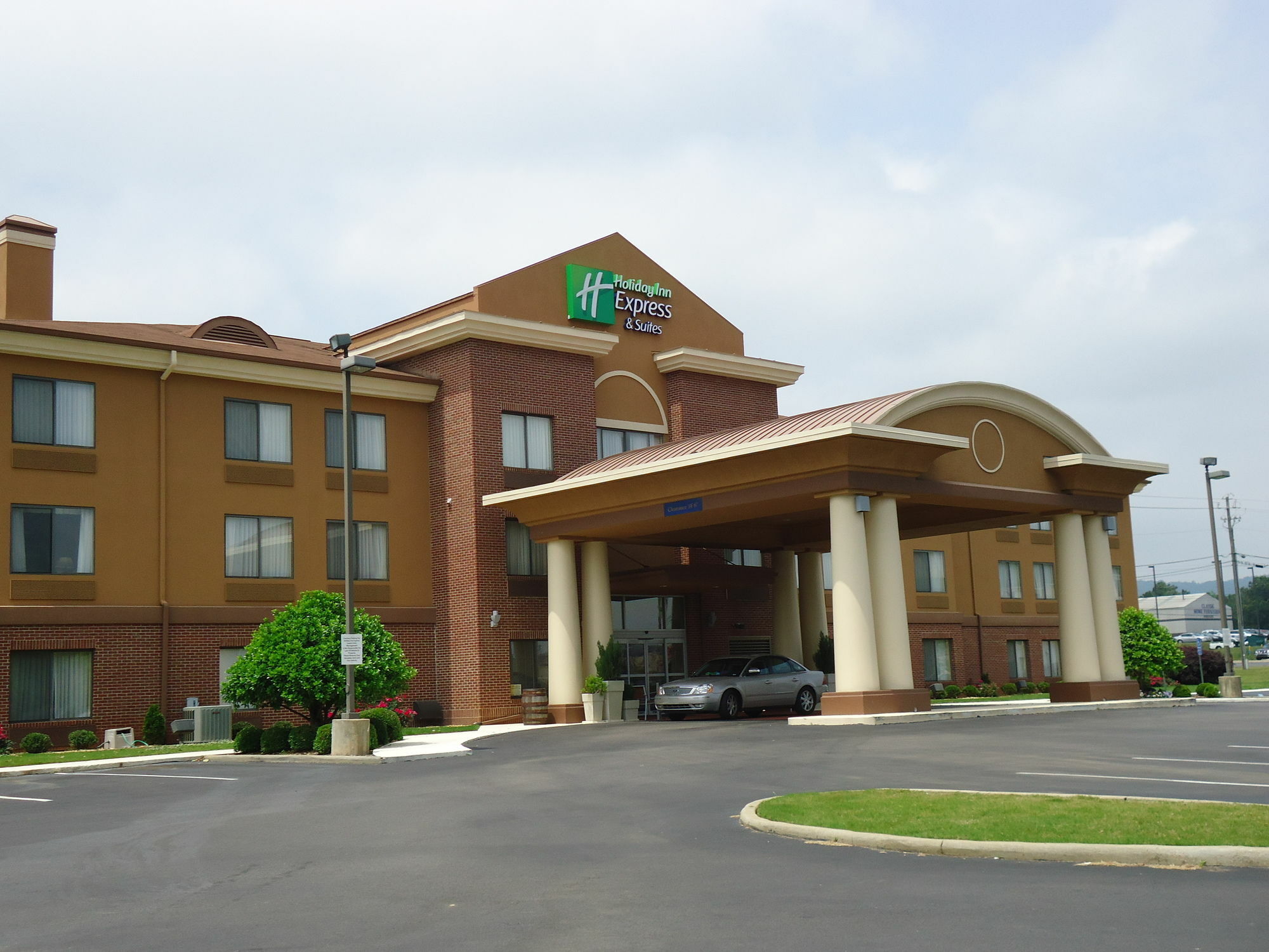Holiday Inn Express Hotel & Suites Anniston/Oxford By Ihg Exterior foto
